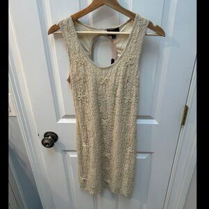 YUMI Chic Cream Lace Backless Dress Size 12